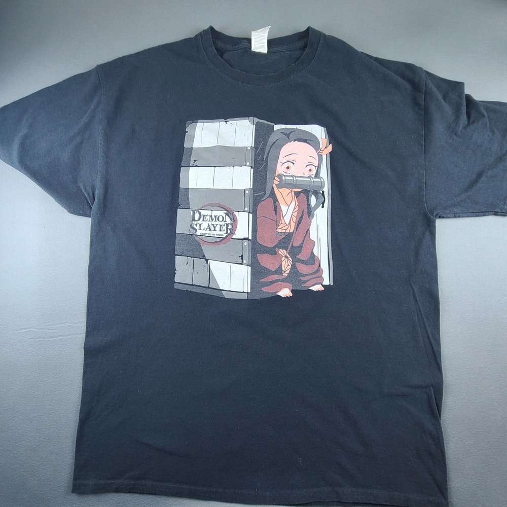 Demon Slayer: Kimetsu no Yaiba Nezuko Kamado Fruit of The Loom T-Shirt Women's L